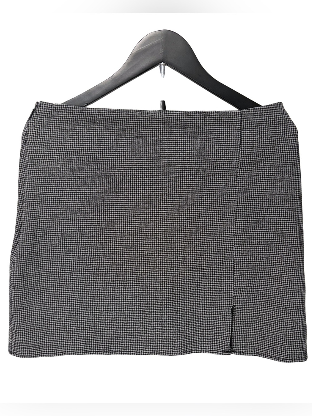 Old Navy Black and White Houndstooth Mini Skirt